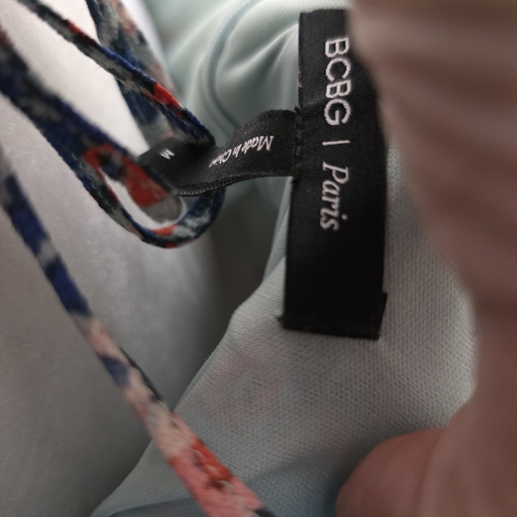 BCBG Paris Women's Pebble Crepe Puff Sleeve Floral Casual Mini Dress Size M - Picture 6 of 7